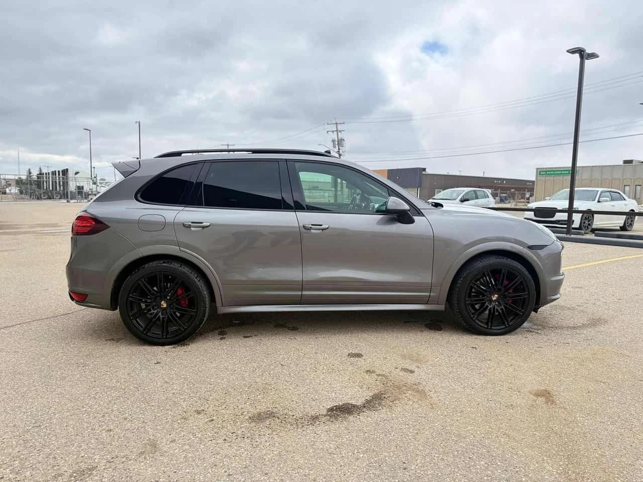 Porsche Cayenne * GTS * PANO* KEYLESS* ПОДГРЕВ* , снимка 3 - Автомобили и джипове - 54326136