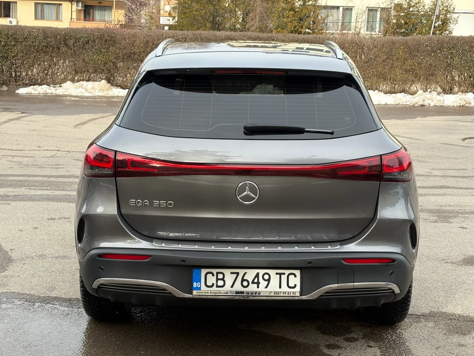 Mercedes-Benz EQA, снимка 6 - Автомобили и джипове - 54413668