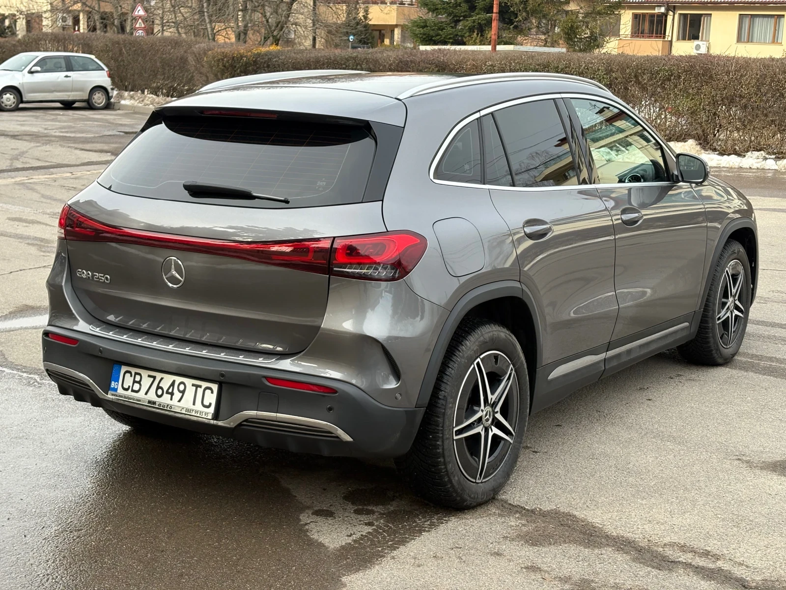 Mercedes-Benz EQA, снимка 7 - Автомобили и джипове - 54413668