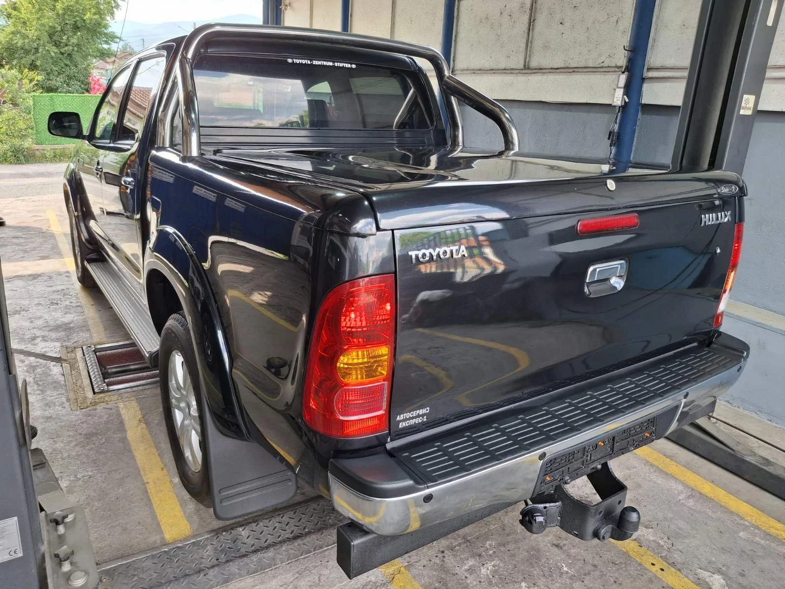 Toyota Hilux 3.0 D4D, снимка 17 - Автомобили и джипове - 54799413