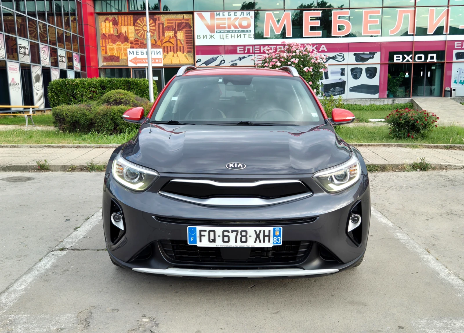 Kia Stonic 1.6 CRDi PREMIUM /ПОДГРЕВ /KEYLESS /КАМЕРА/КОЖА, снимка 6 - Автомобили и джипове - 54933989