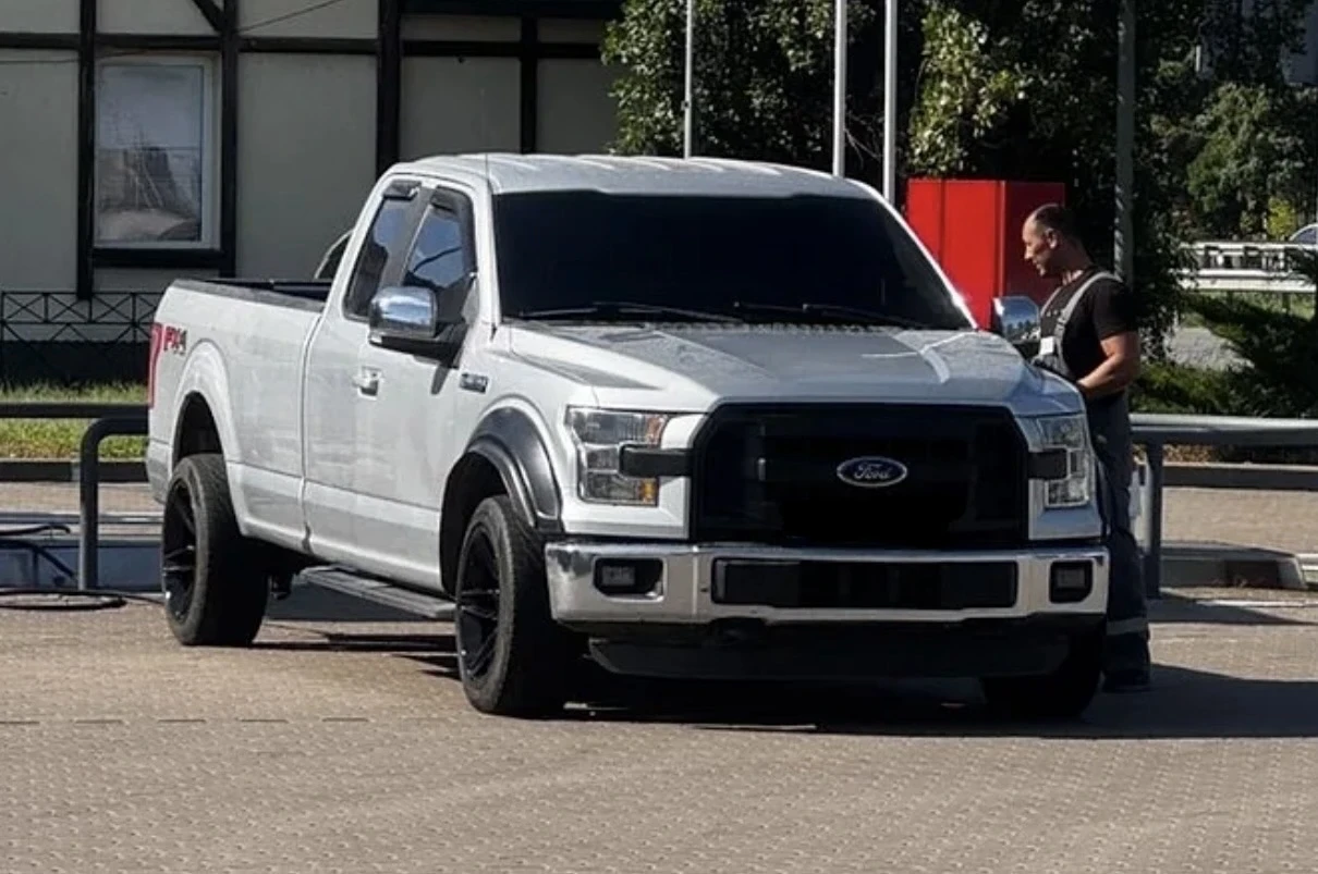 Ford F150 650 к.с. 5.0 V8 с компресор Roush , снимка 2 - Автомобили и джипове - 56326821