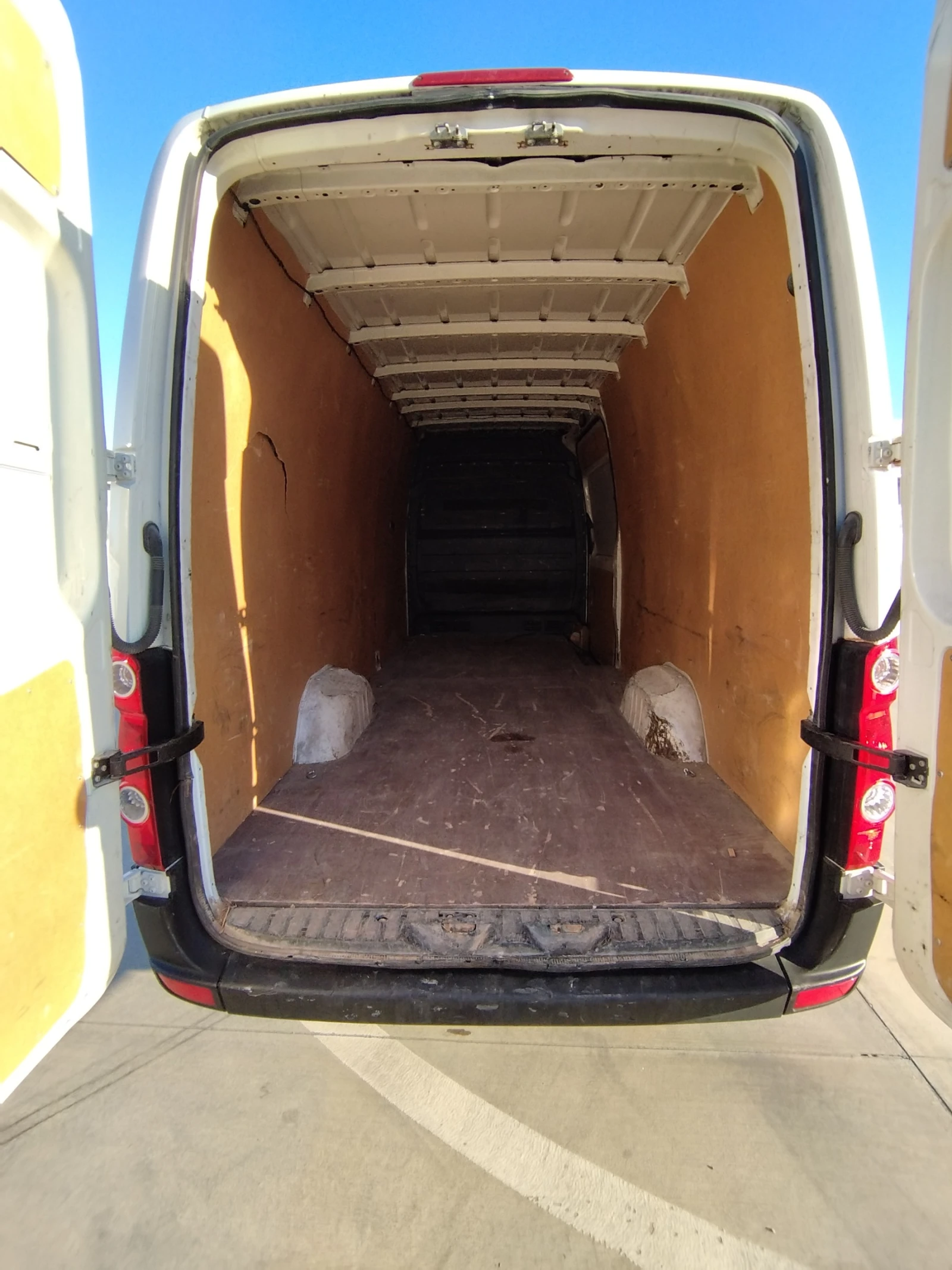 VW Crafter MAXI 2.5 TDI - изображение 5