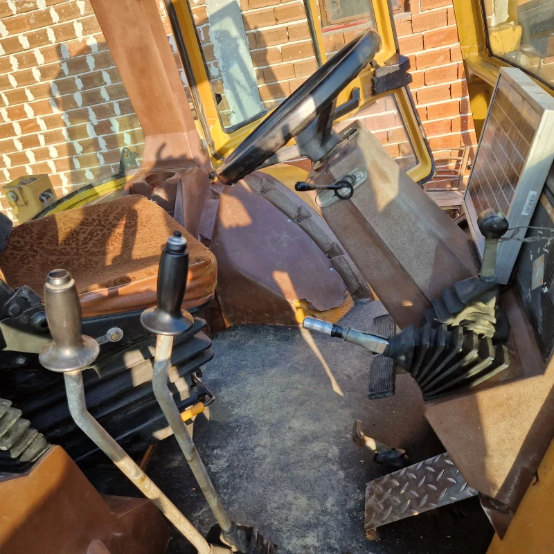 Багер Case 580 SK, снимка 4 - Индустриална техника - 50225853