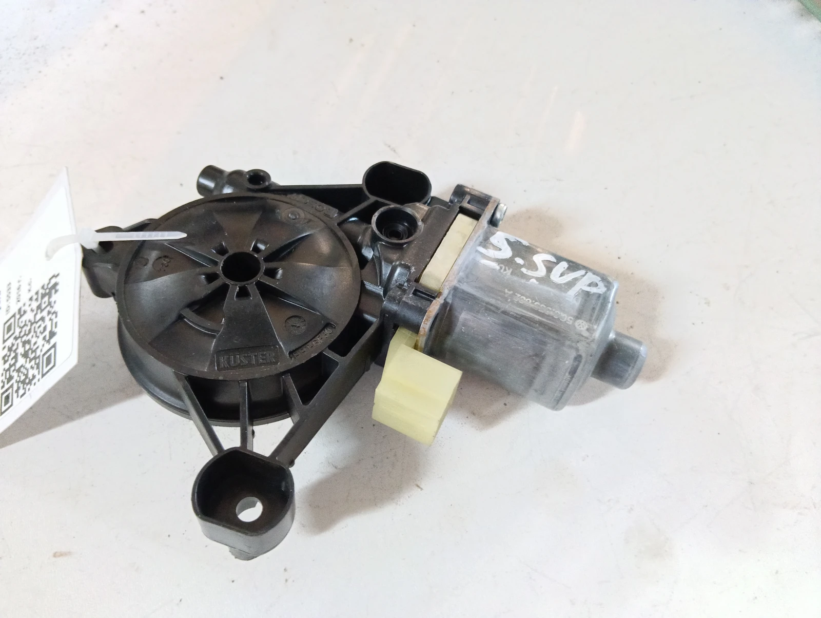 ��.������� �� ����� ����� 5Q0959802A Skoda Superb | Mobile.bg � ����������� 1