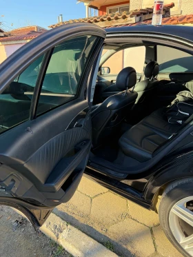 Mercedes-Benz E 320, снимка 10