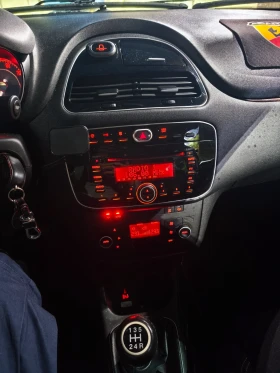 Обява за продажба на Fiat Punto 1.4 turbo 99kw ~10 500 лв. - изображение 8 | Auto.bg Обява за продажба на Fiat Punto 1.4 turbo 99kw ~10 500 лв. - изображение 8