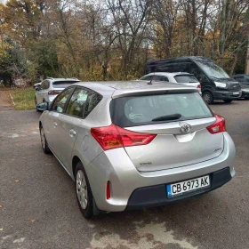 Toyota Auris, снимка 11