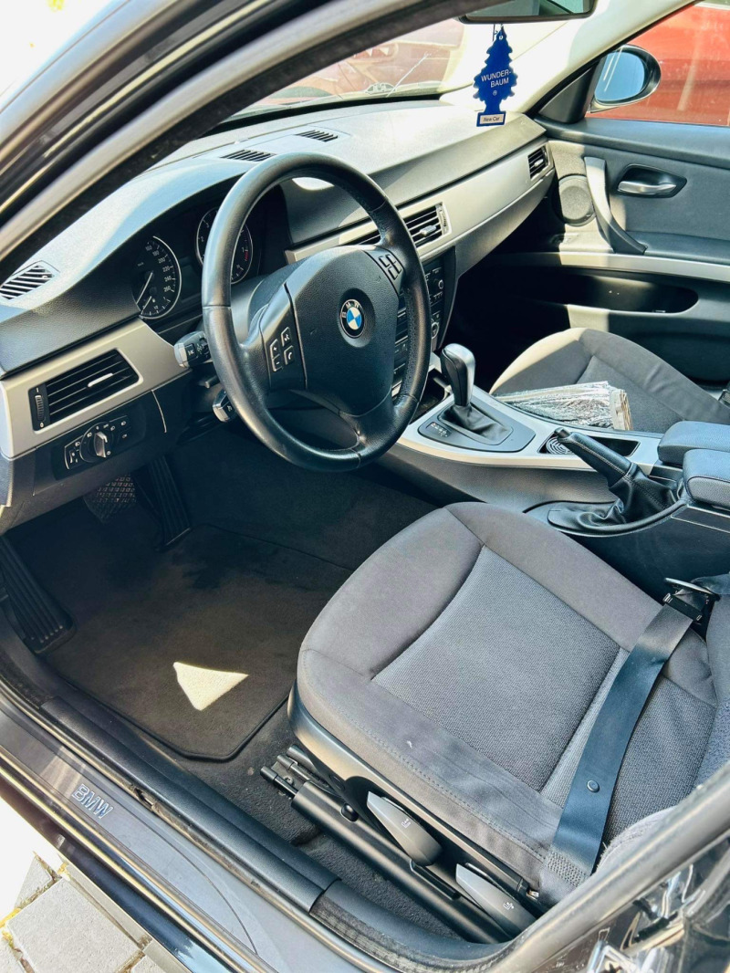 BMW 320 Е91, снимка 11 - Автомобили и джипове - 45854546