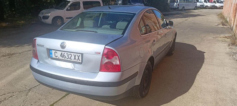 VW Passat 1.9 101, снимка 2 - Автомобили и джипове - 47557454