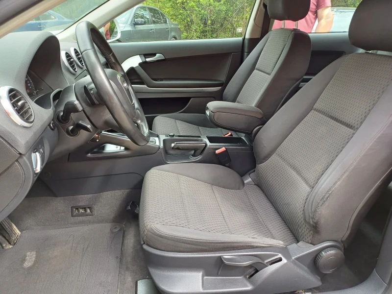 Audi A3 1.6 TDI Ambiente, снимка 9 - Автомобили и джипове - 49815213
