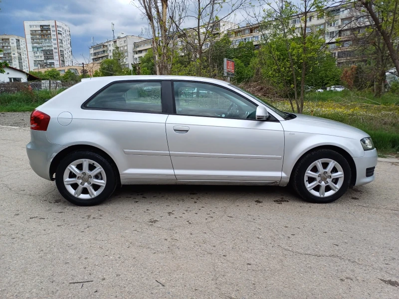 Audi A3 1.6 TDI Ambiente, снимка 4 - Автомобили и джипове - 49815213