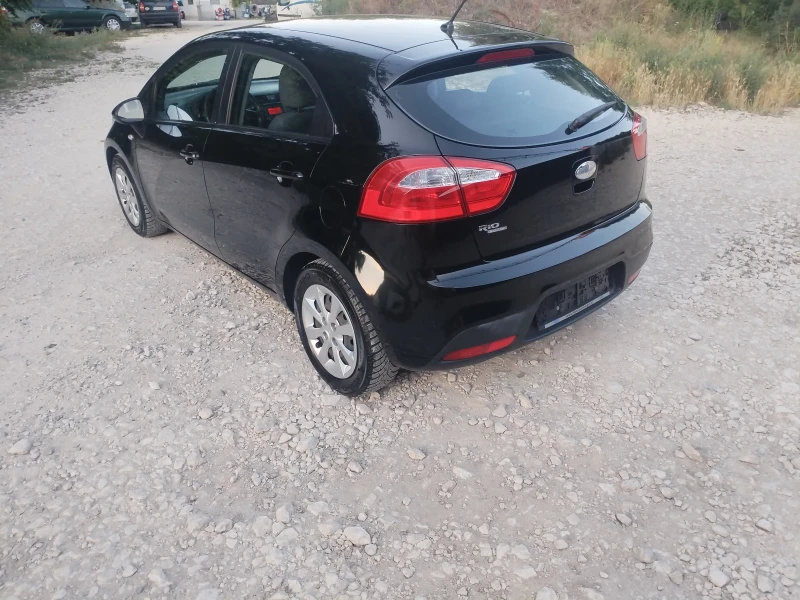 Kia Rio 1.25, снимка 5 - Автомобили и джипове - 52649097
