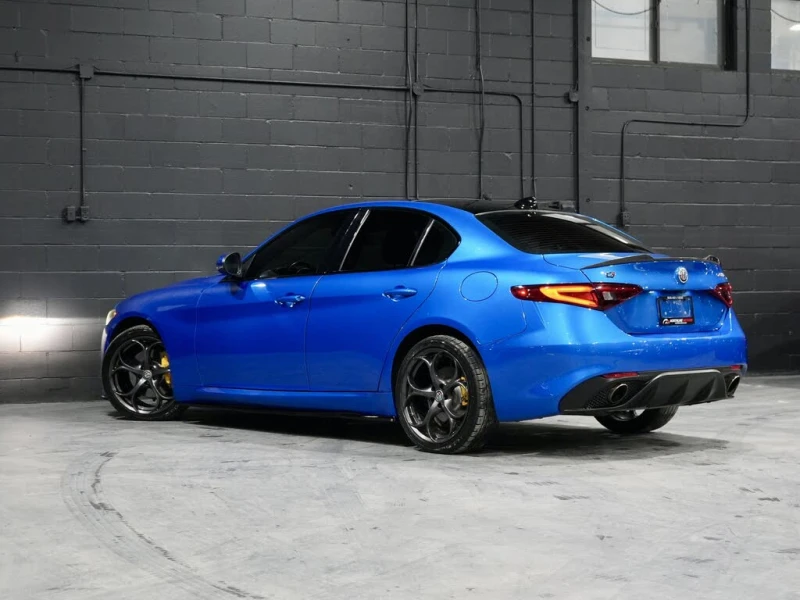 Alfa Romeo Giulia * Ti SPORT  * HeadUp* * AвтоКредит* (ЦЕНА ДО БГ), снимка 8 - Автомобили и джипове - 53141729