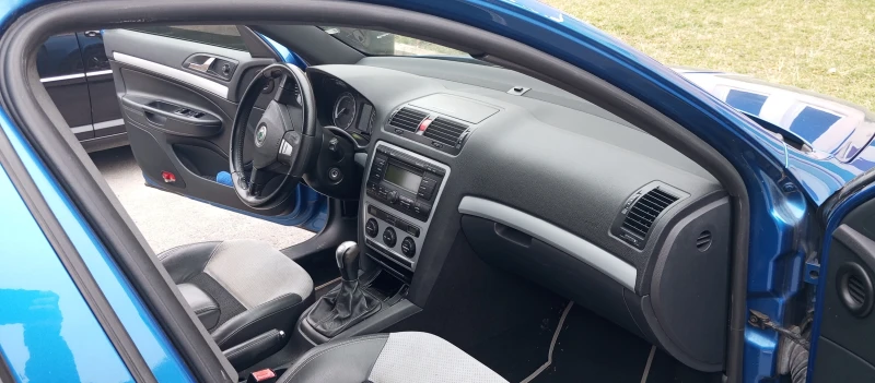 Skoda Octavia VRS, снимка 9 - Автомобили и джипове - 53210972