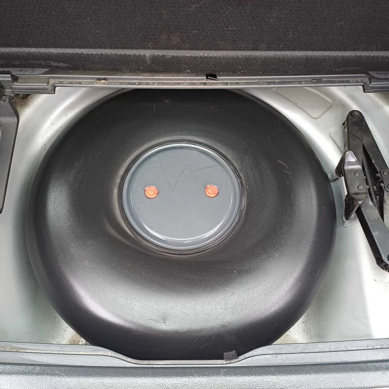 Toyota Avensis T25, снимка 9 - Автомобили и джипове - 53402633