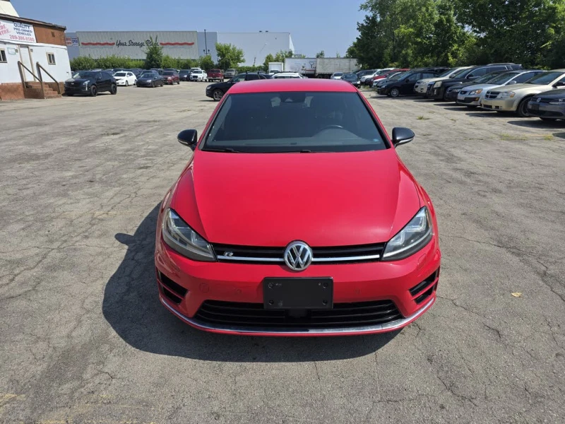 VW Golf R 4-Door with DCC * АвтоКредит* (Цена до БГ) , снимка 2 - Автомобили и джипове - 53406822