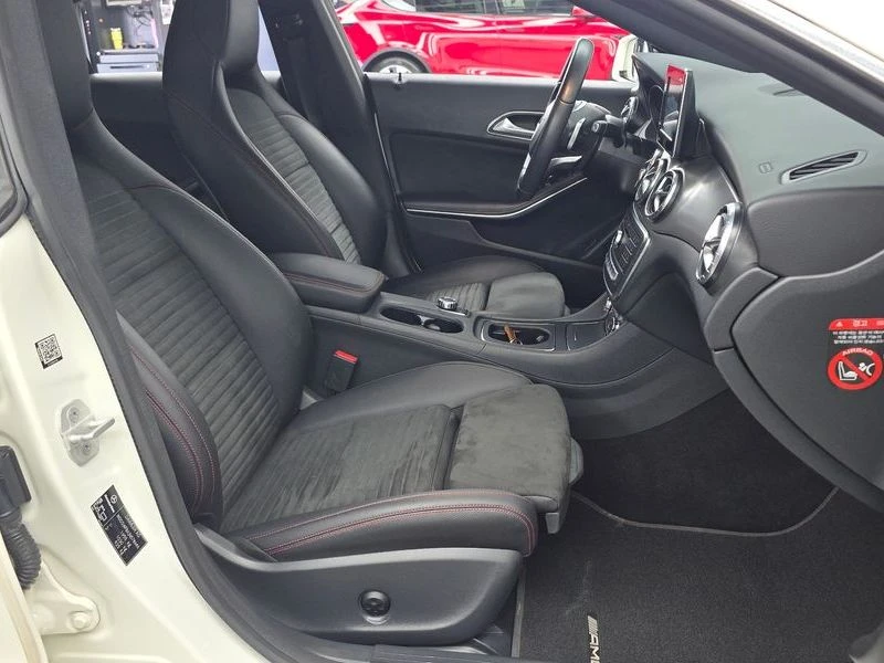 Mercedes-Benz CLA CLA220 AMG Line| 211к.с.| ВКЛ.ТЕХНОТЕСТ, снимка 11 - Автомобили и джипове - 55642049
