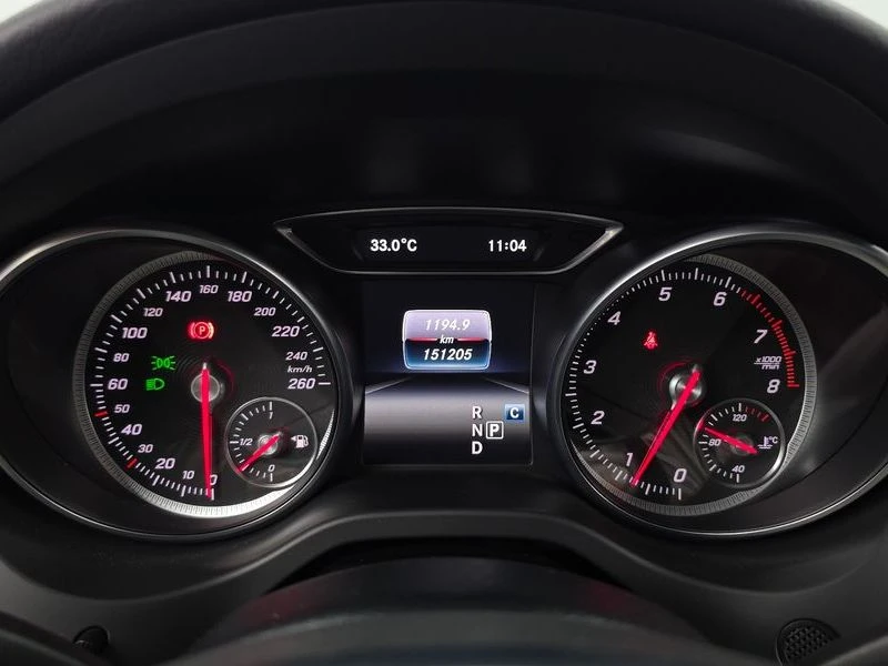 Mercedes-Benz CLA CLA220 AMG Line| 211к.с.| ВКЛ.ТЕХНОТЕСТ, снимка 8 - Автомобили и джипове - 55642049