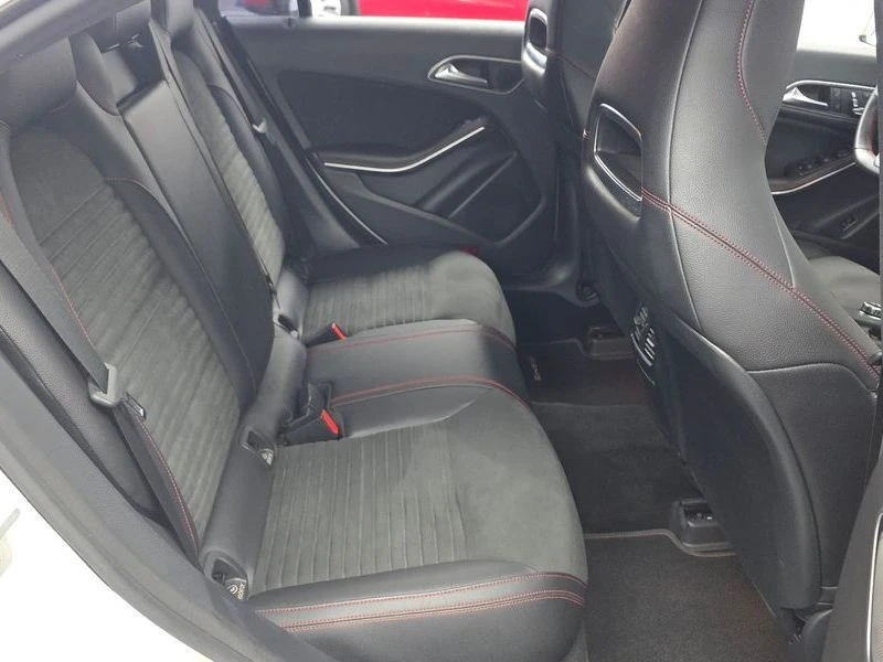 Mercedes-Benz CLA CLA220 AMG Line| 211к.с.| ВКЛ.ТЕХНОТЕСТ, снимка 12 - Автомобили и джипове - 55642049
