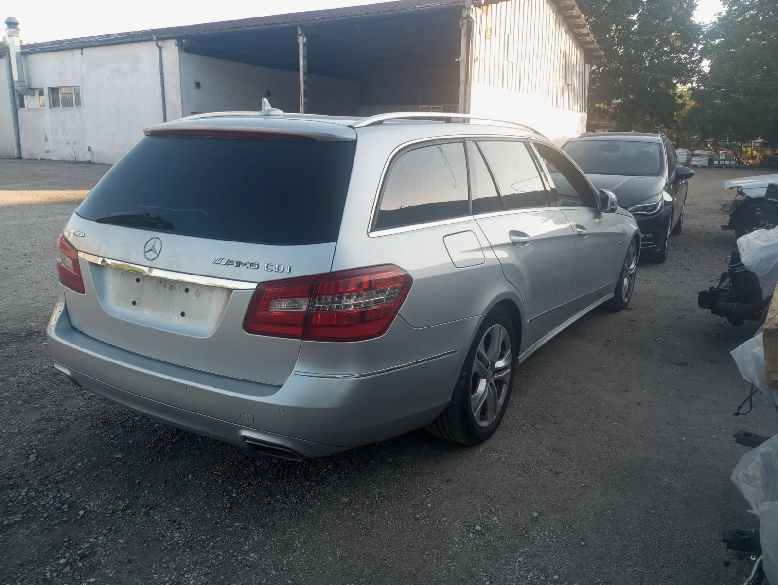 Mercedes-Benz E 220 651 - изображение 5
