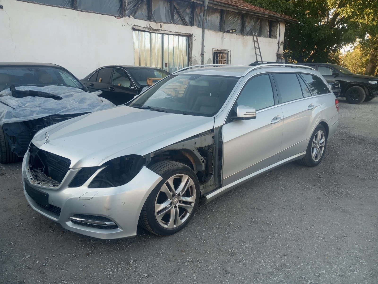 Mercedes-Benz E 220 651 - изображение 3