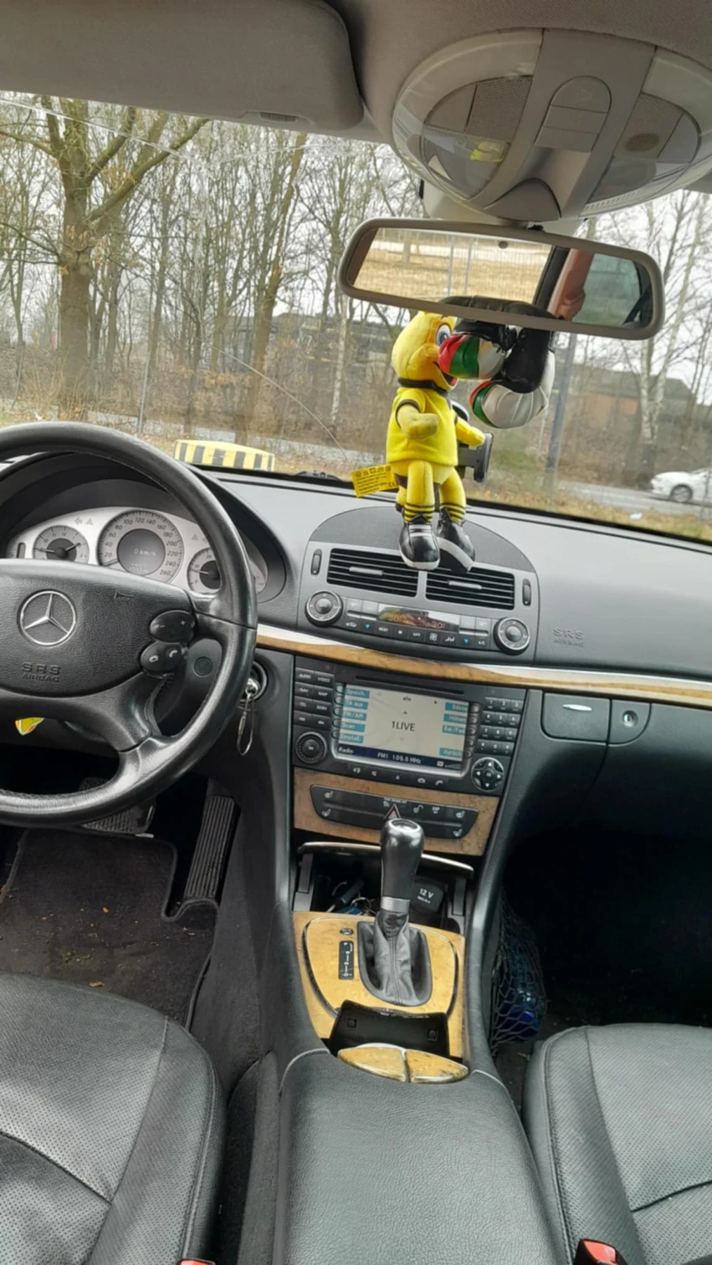 Mercedes-Benz E 320 Комби - изображение 9
