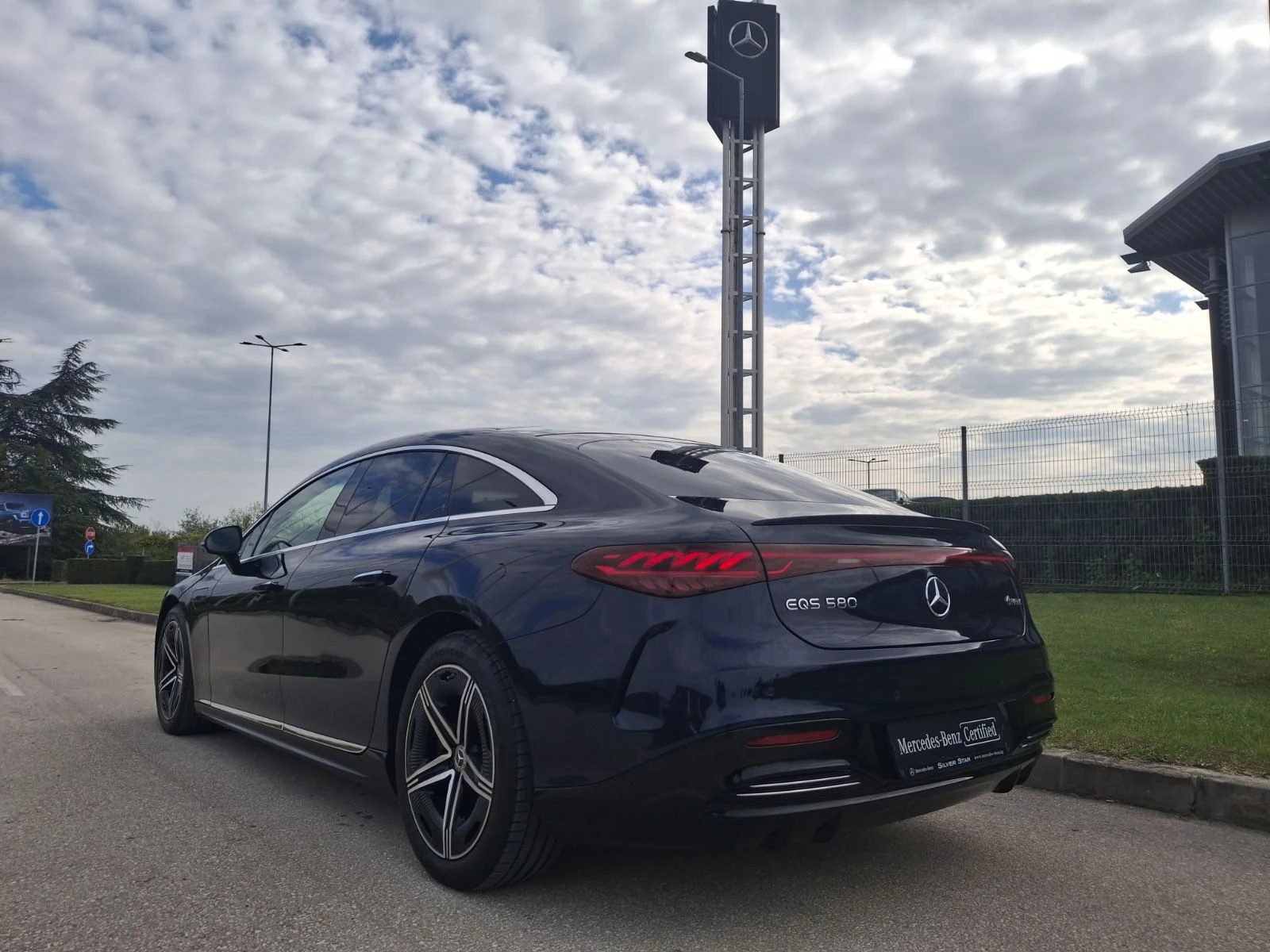 Mercedes-Benz EQS 580 4MATIC - изображение 4