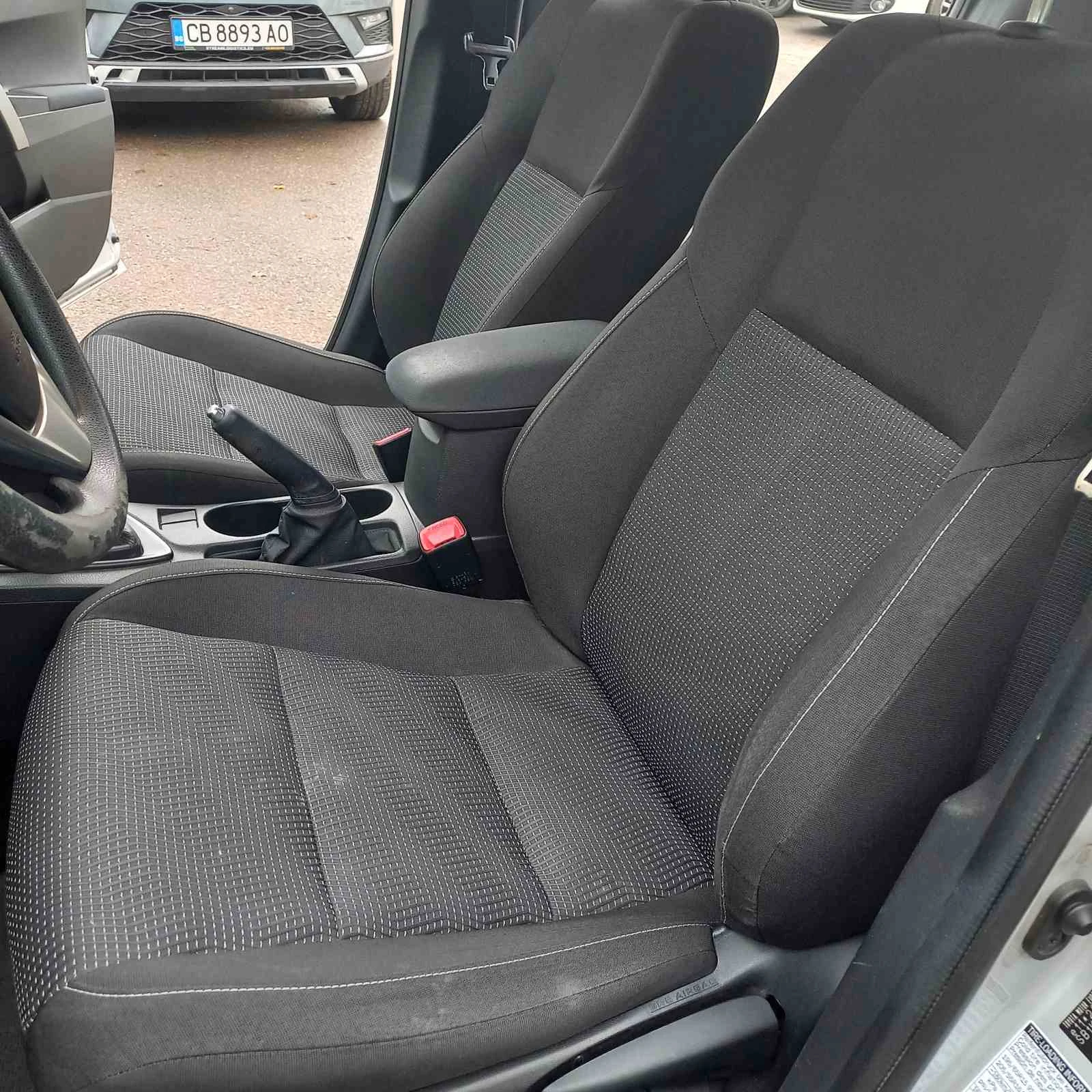 Toyota Auris  - изображение 6