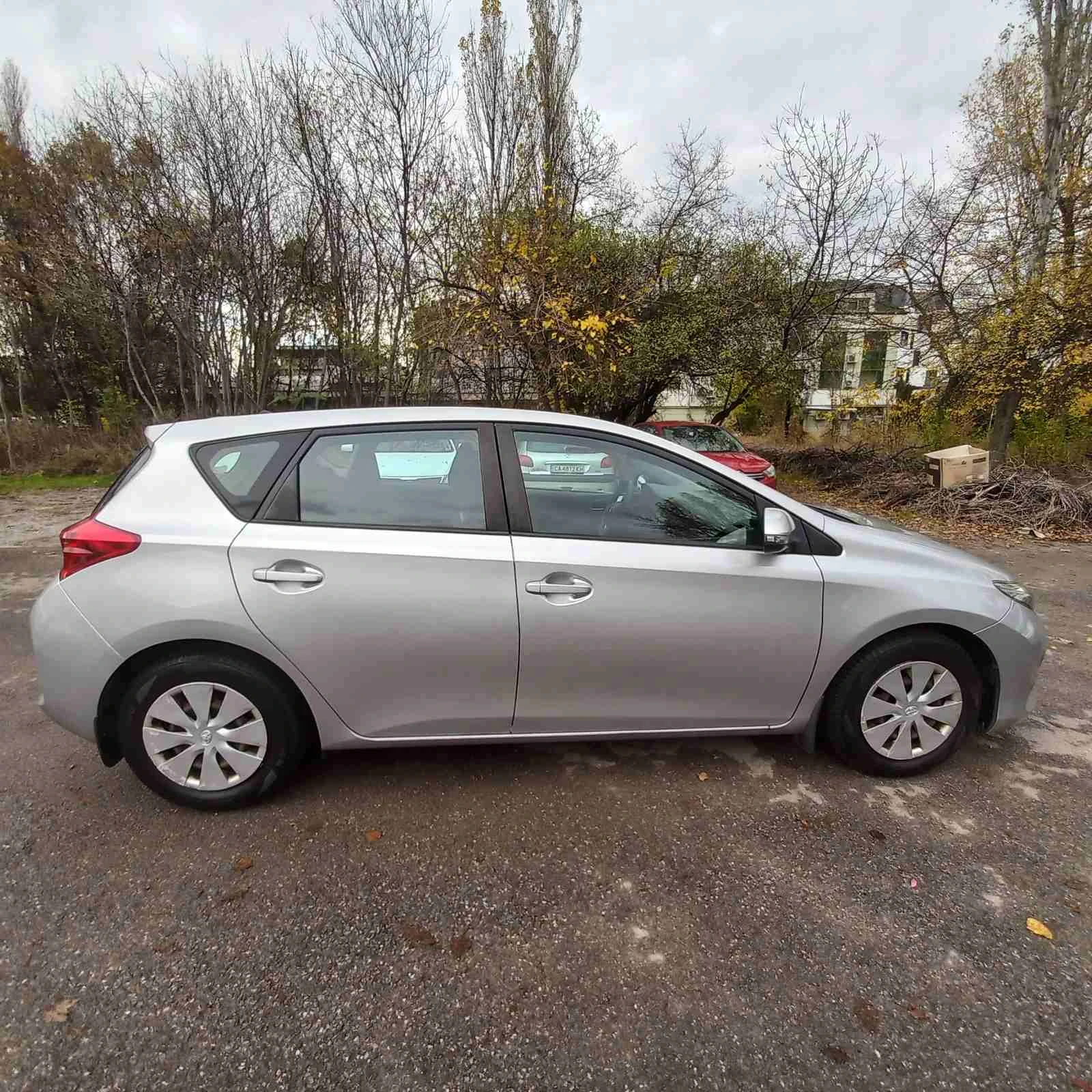 Toyota Auris | Mobile.bg � ����������� 14