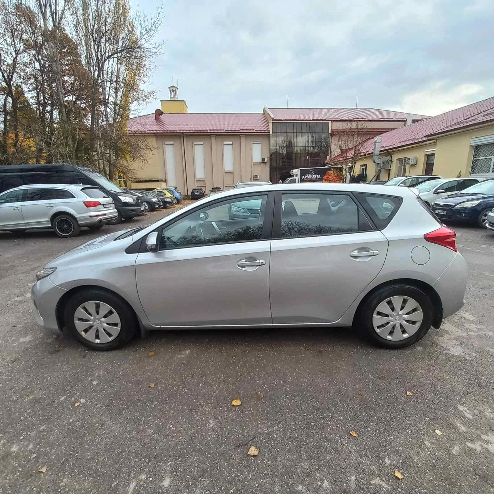 Toyota Auris | Mobile.bg � ����������� 13