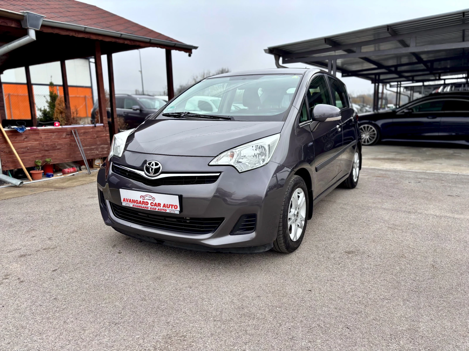 Toyota Verso S  - изображение 3