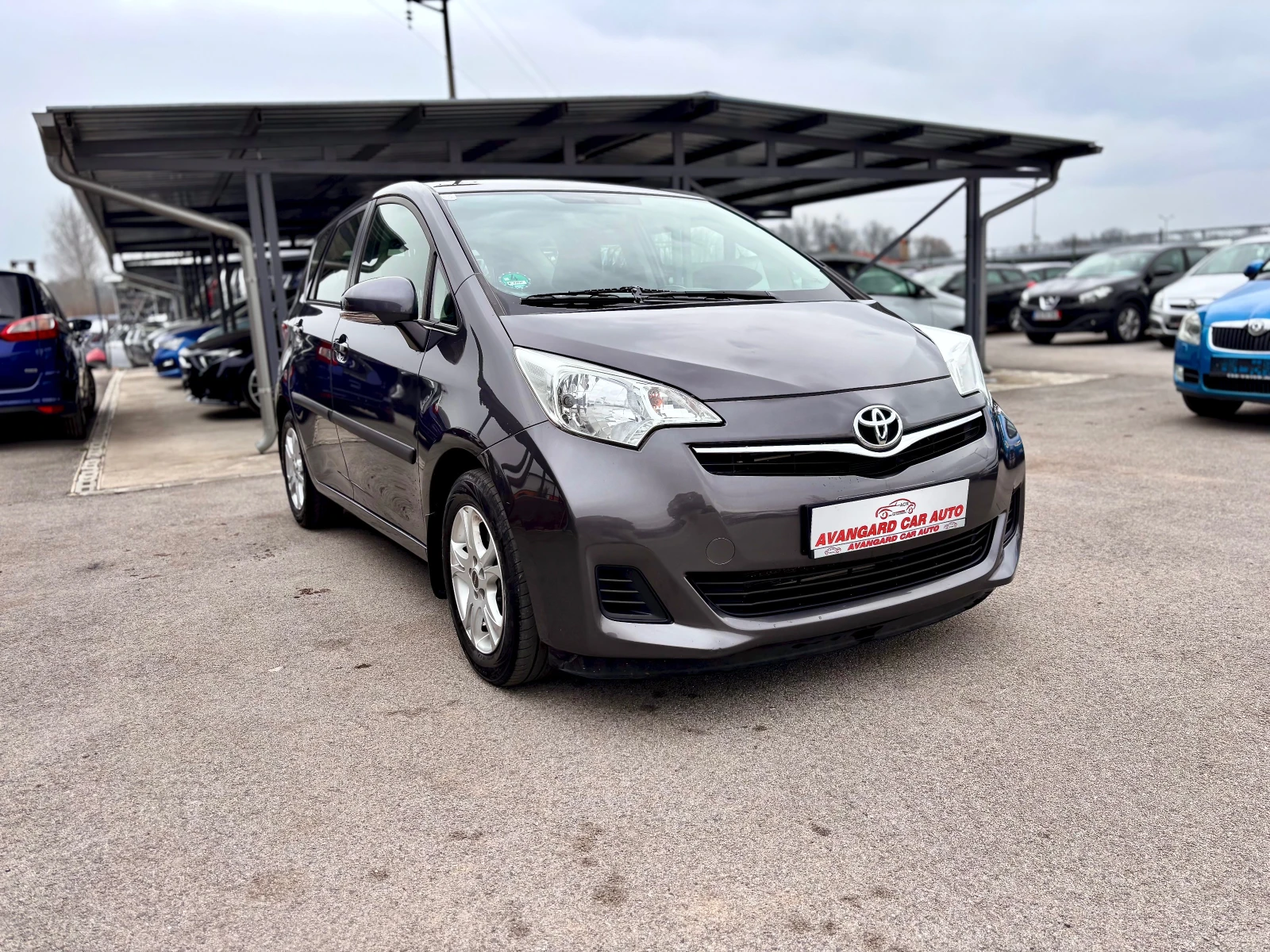 Toyota Verso S  - изображение 2