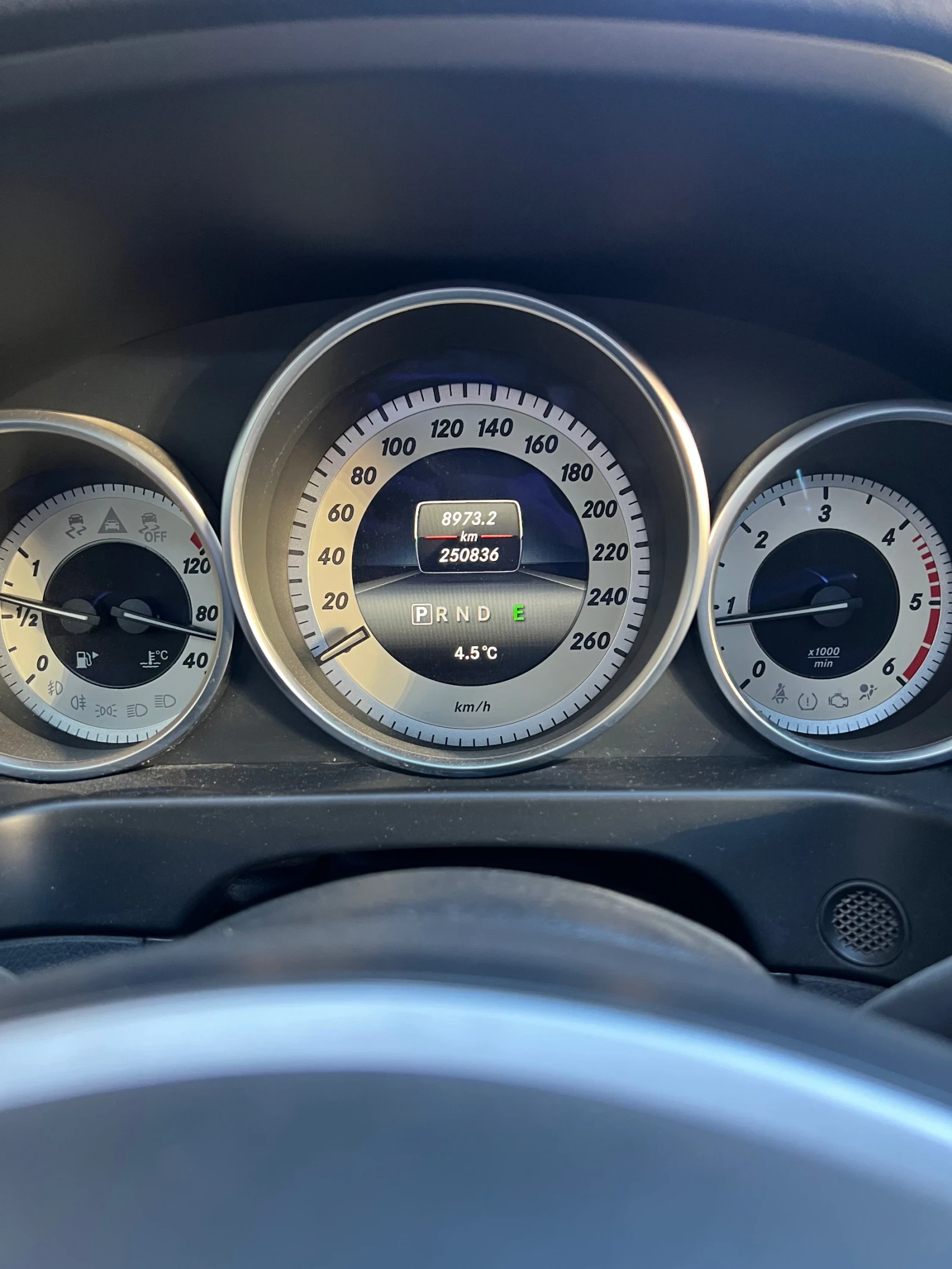 Mercedes-Benz E 220 | Mobile.bg � ����������� 12