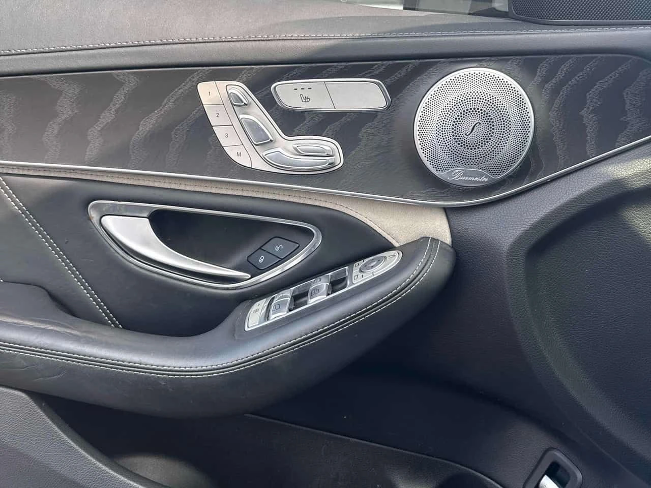 Mercedes-Benz C 63 AMG S/CARFAX/BURMESTER/ПАНОРАМА/ПОДГРЕВИ - изображение 10