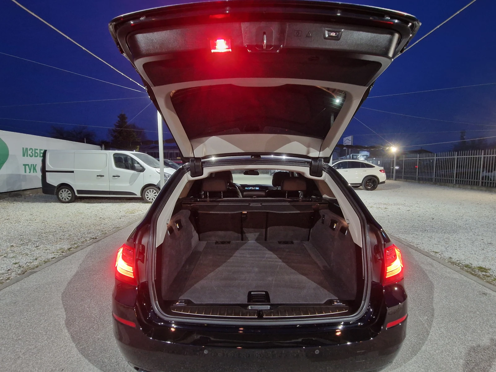 BMW 530 X-drive LUXURY* PERFEKT, снимка 15 - Автомобили и джипове - 53879066