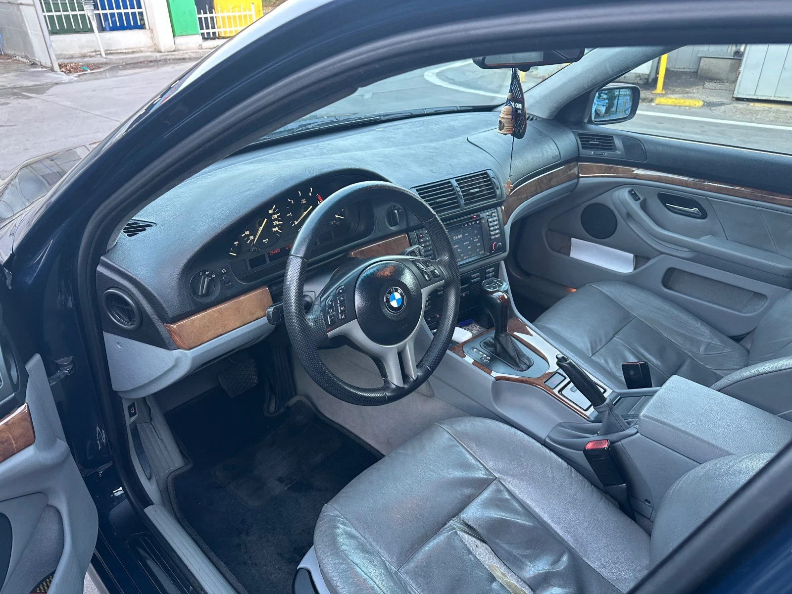 BMW 530, снимка 5 - Автомобили и джипове - 53905593