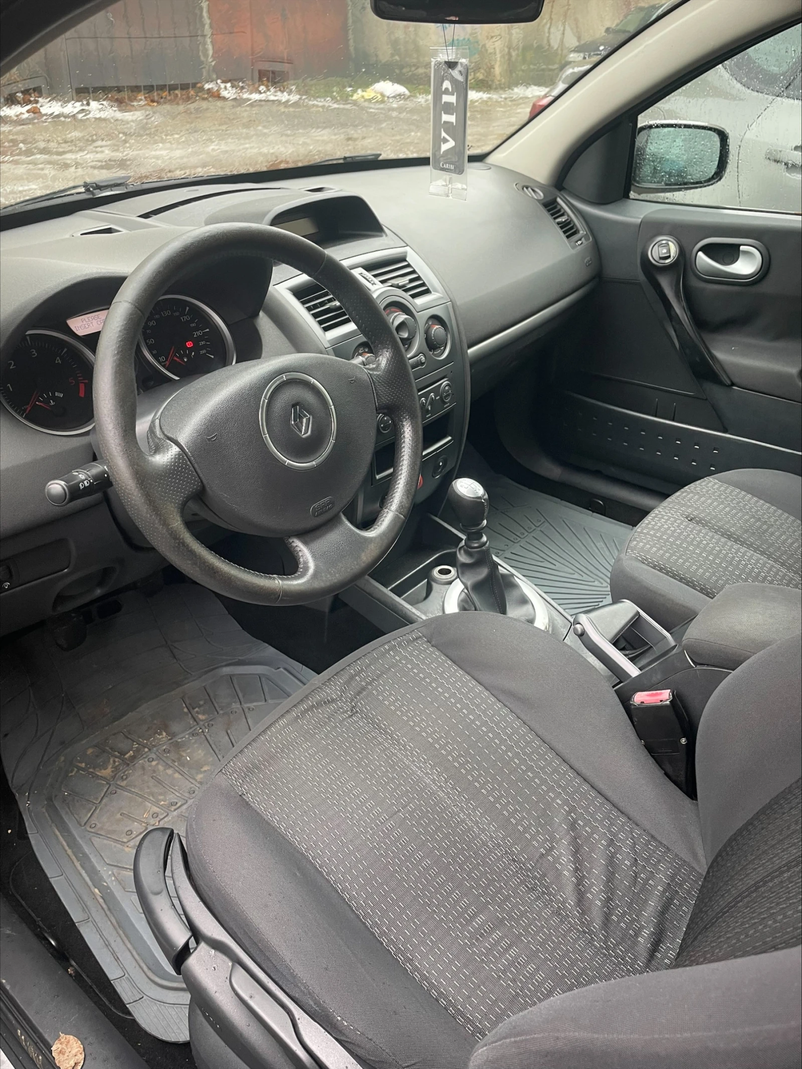 Renault Megane, снимка 10 - Автомобили и джипове - 54033445