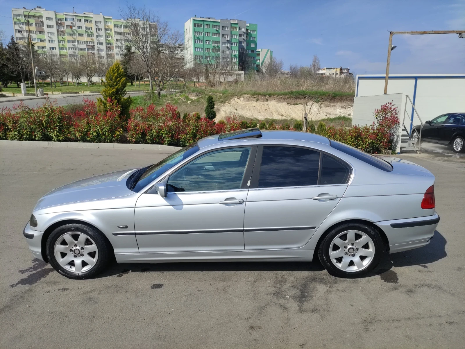 BMW 320 BMW 320 Бензин+ ГАЗ, снимка 2 - Автомобили и джипове - 54120984