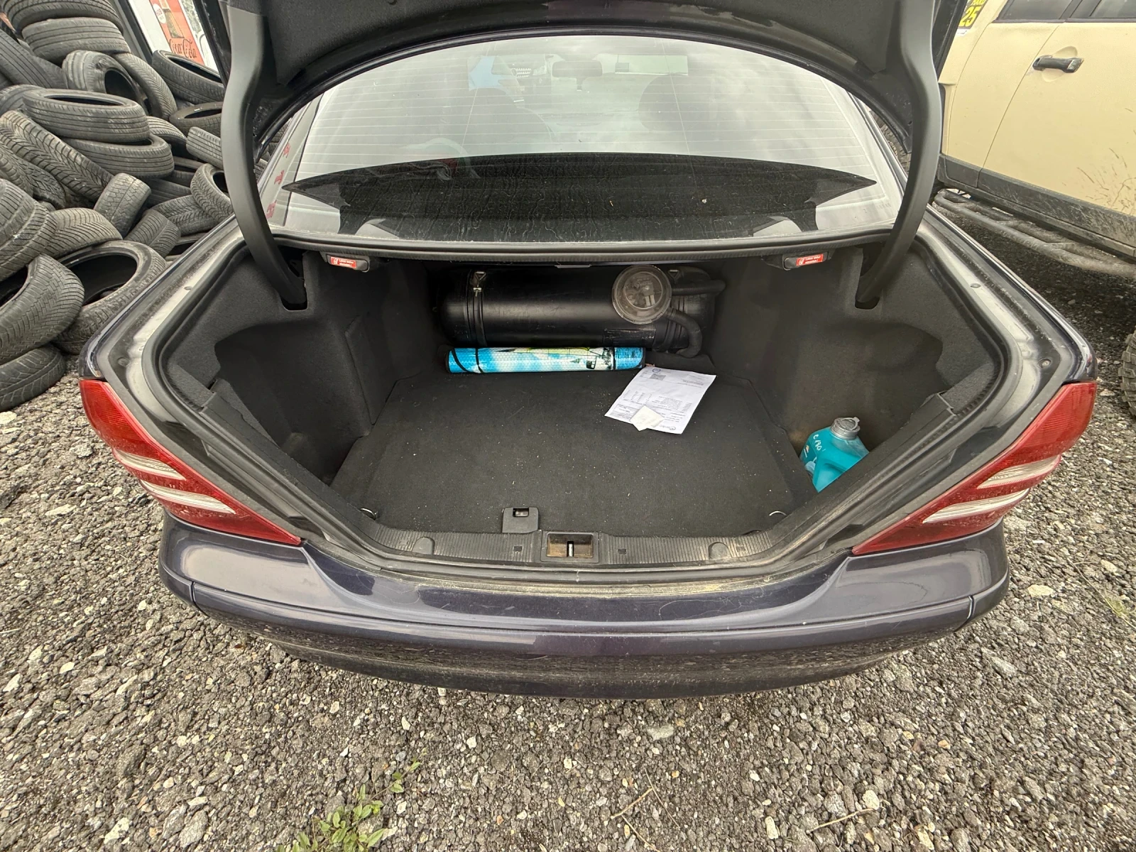 Mercedes-Benz C 180, снимка 10 - Автомобили и джипове - 54269037