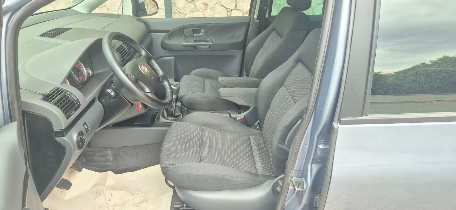 Seat Alhambra 1.9-TDI-116к.с.* 4х4* 6ск* 7мес* 09г, снимка 2 - Автомобили и джипове - 54714715