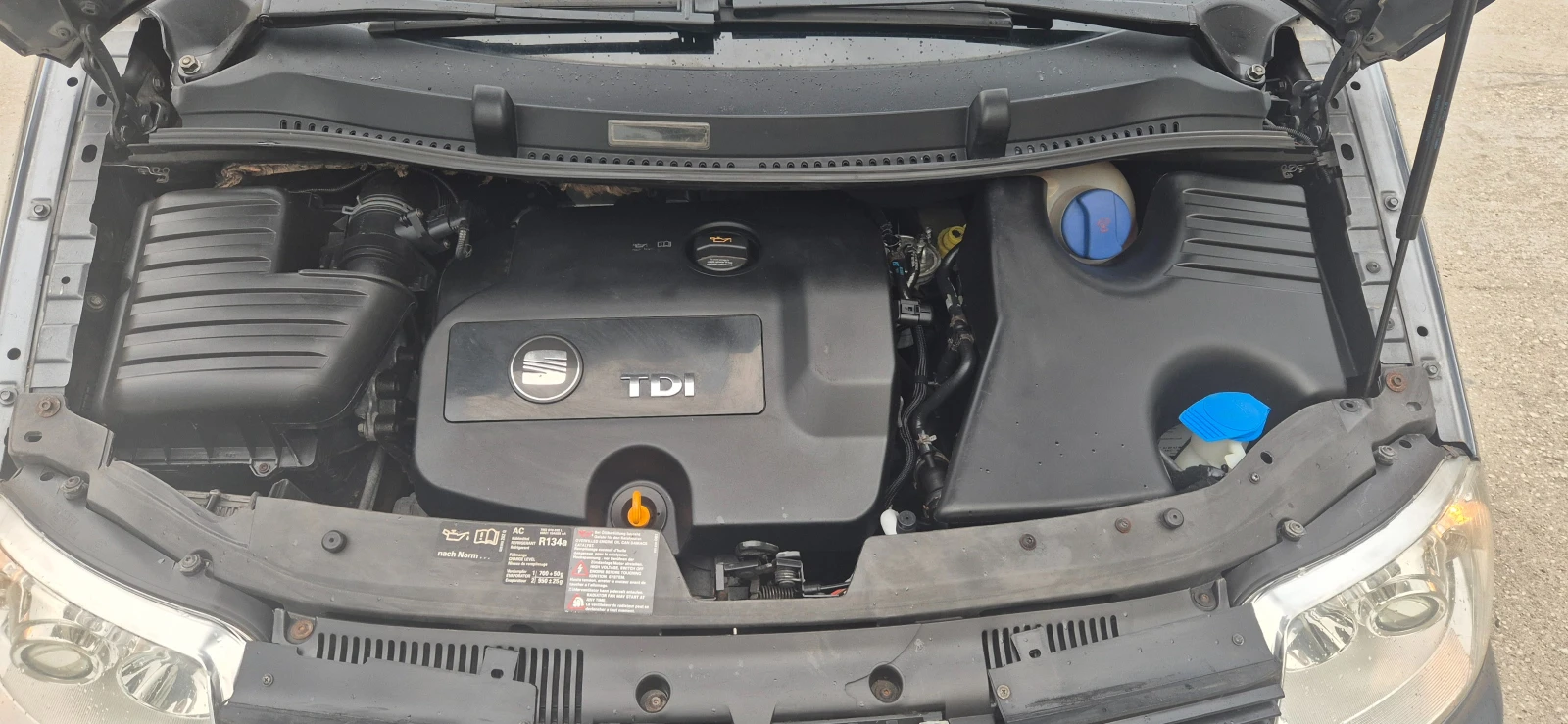 Seat Alhambra 1.9-TDI-116к.с.* 4х4* 6ск* 7мес* 09г, снимка 10 - Автомобили и джипове - 54714715