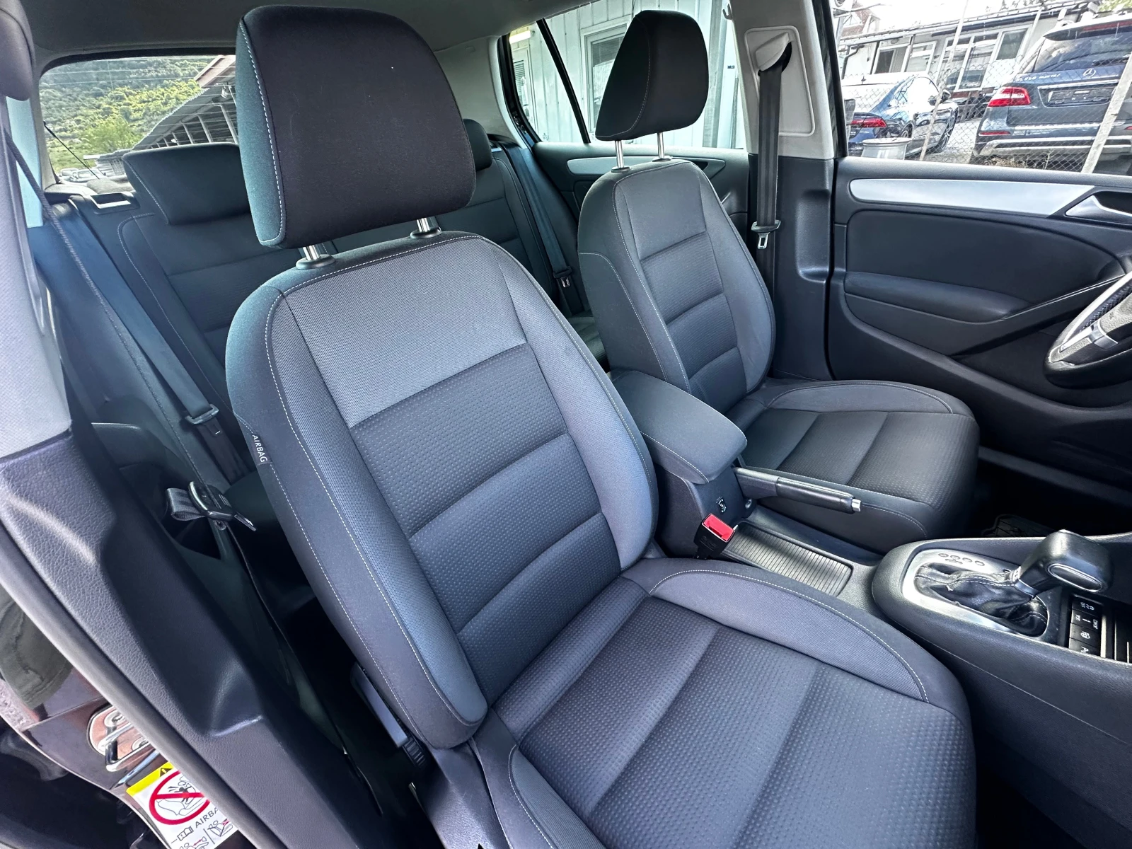 VW Golf 2.0TDI 140к.с DSG* Highline, снимка 10 - Автомобили и джипове - 54717021