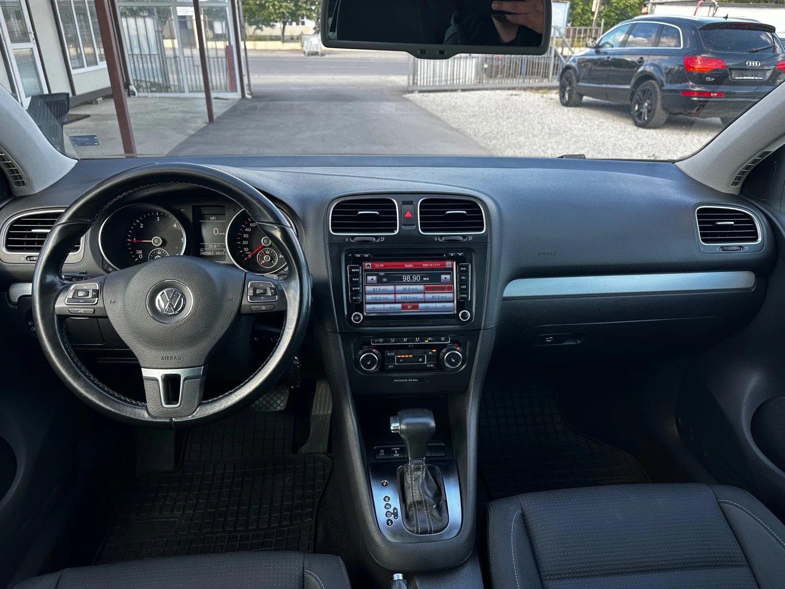 VW Golf 2.0TDI 140к.с DSG* Highline, снимка 11 - Автомобили и джипове - 54717021