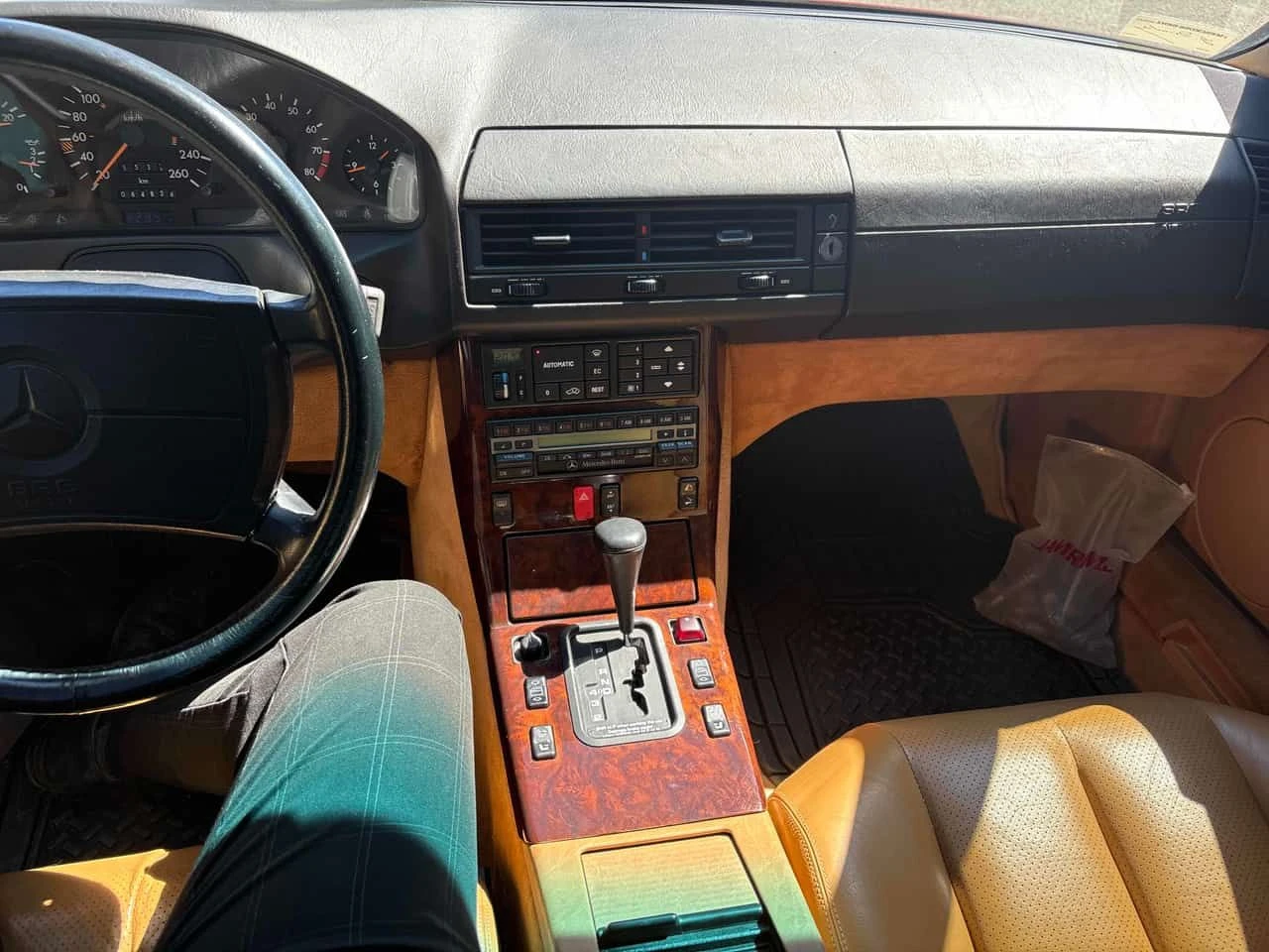 Mercedes-Benz SL 300SL /CARFAX/ФИНАНСИРАНЕ, снимка 8 - Автомобили и джипове - 55016877