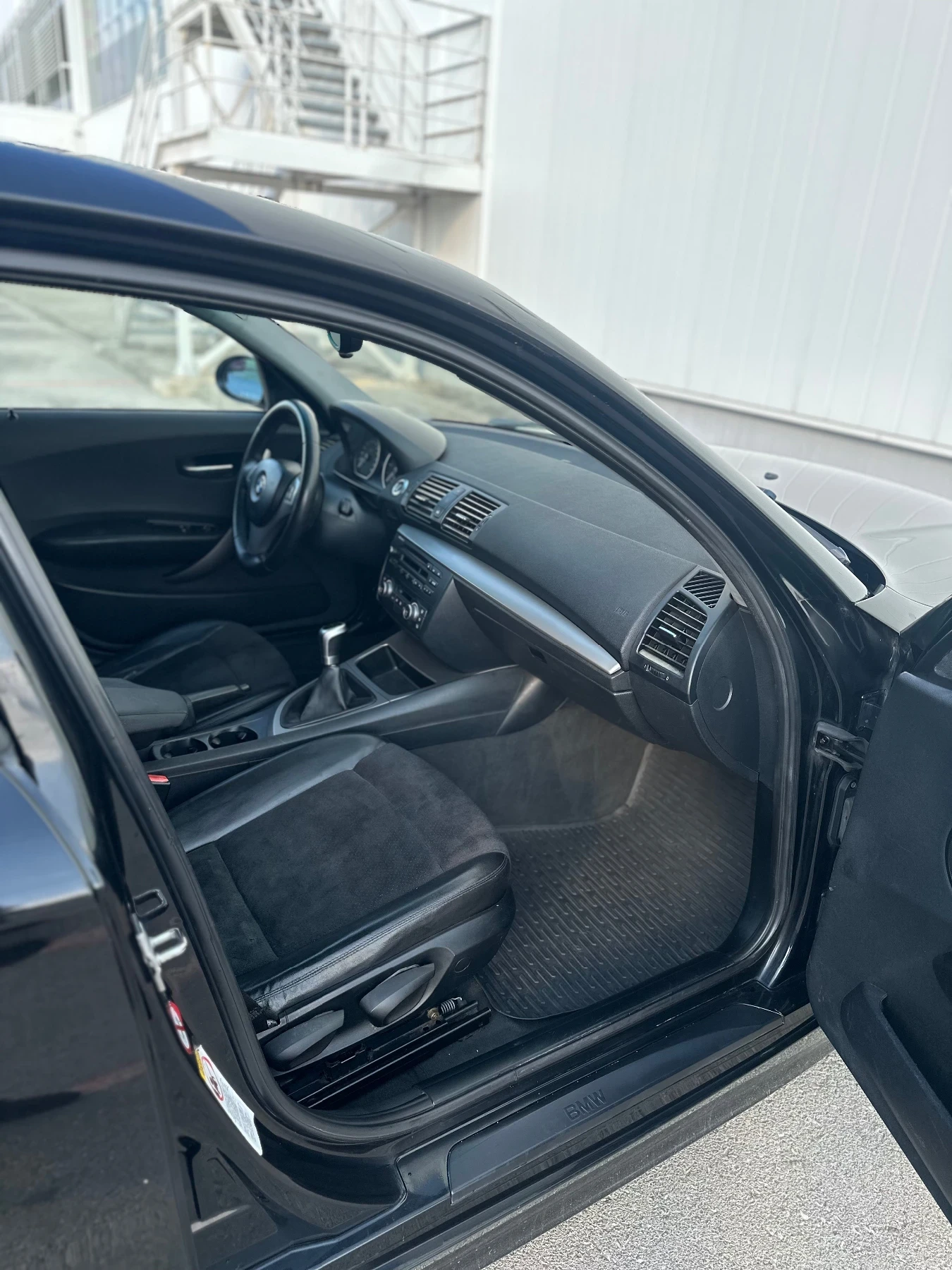 BMW 118 M47, снимка 8 - Автомобили и джипове - 55051885