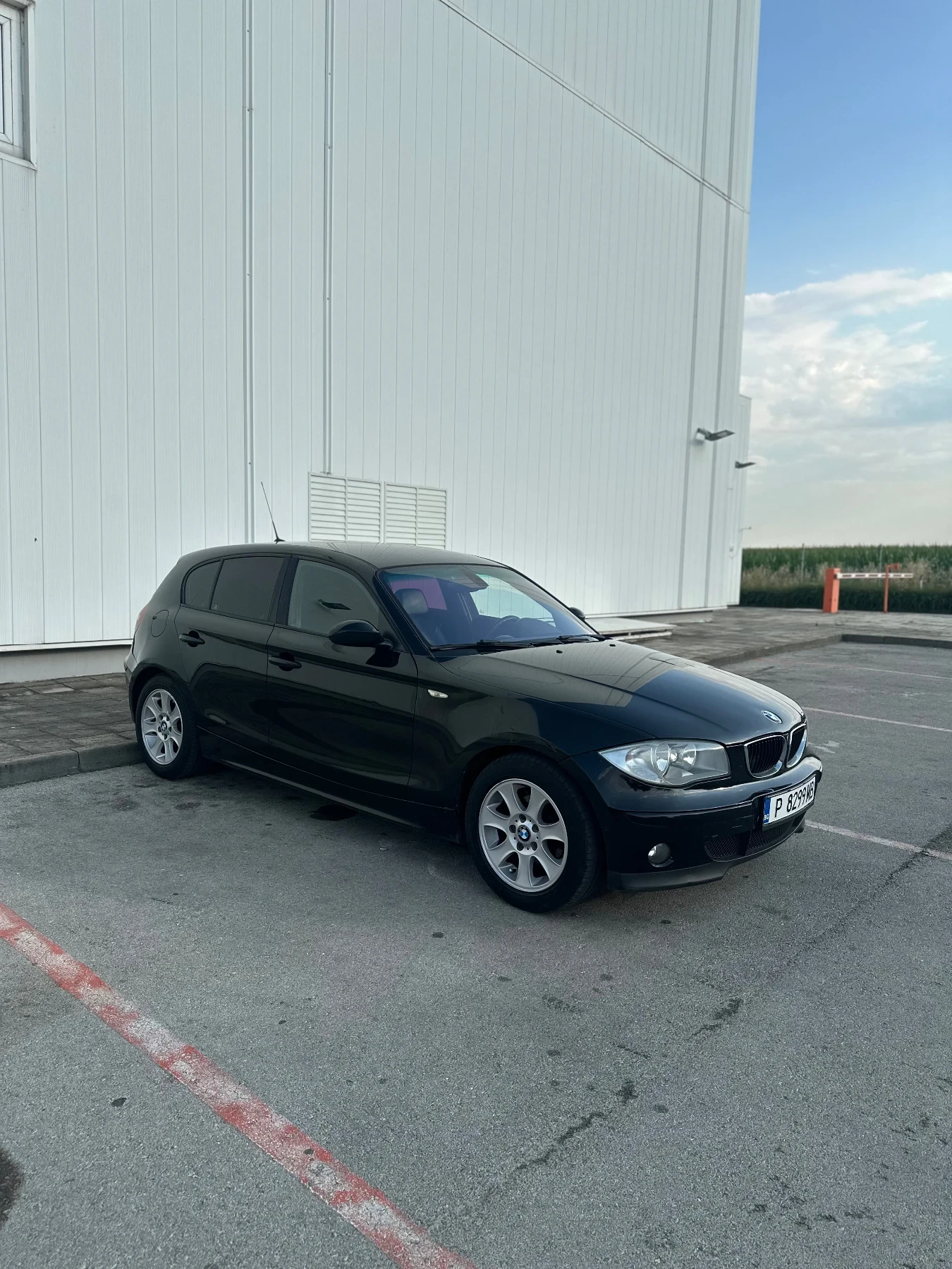 BMW 118 M47, снимка 4 - Автомобили и джипове - 55051885