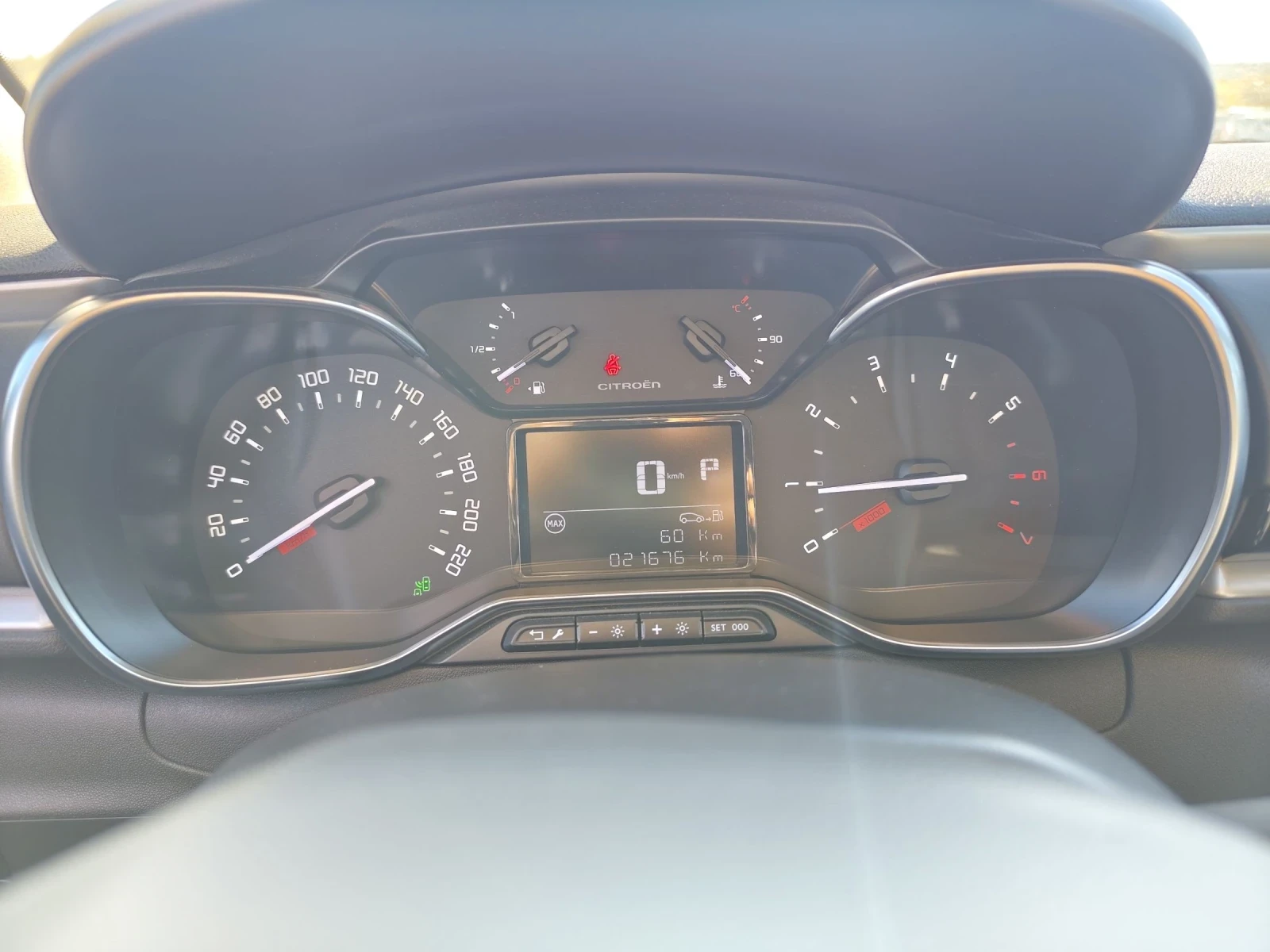 Citroen C3 1.2 Automatic 21000км, снимка 15 - Автомобили и джипове - 55197144
