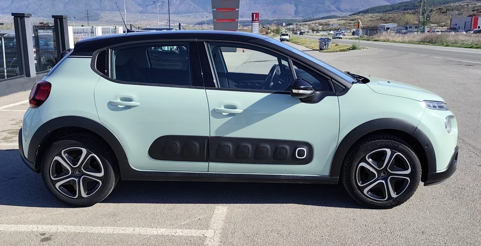 Citroen C3 1.2 Automatic 21000км, снимка 6 - Автомобили и джипове - 55197144