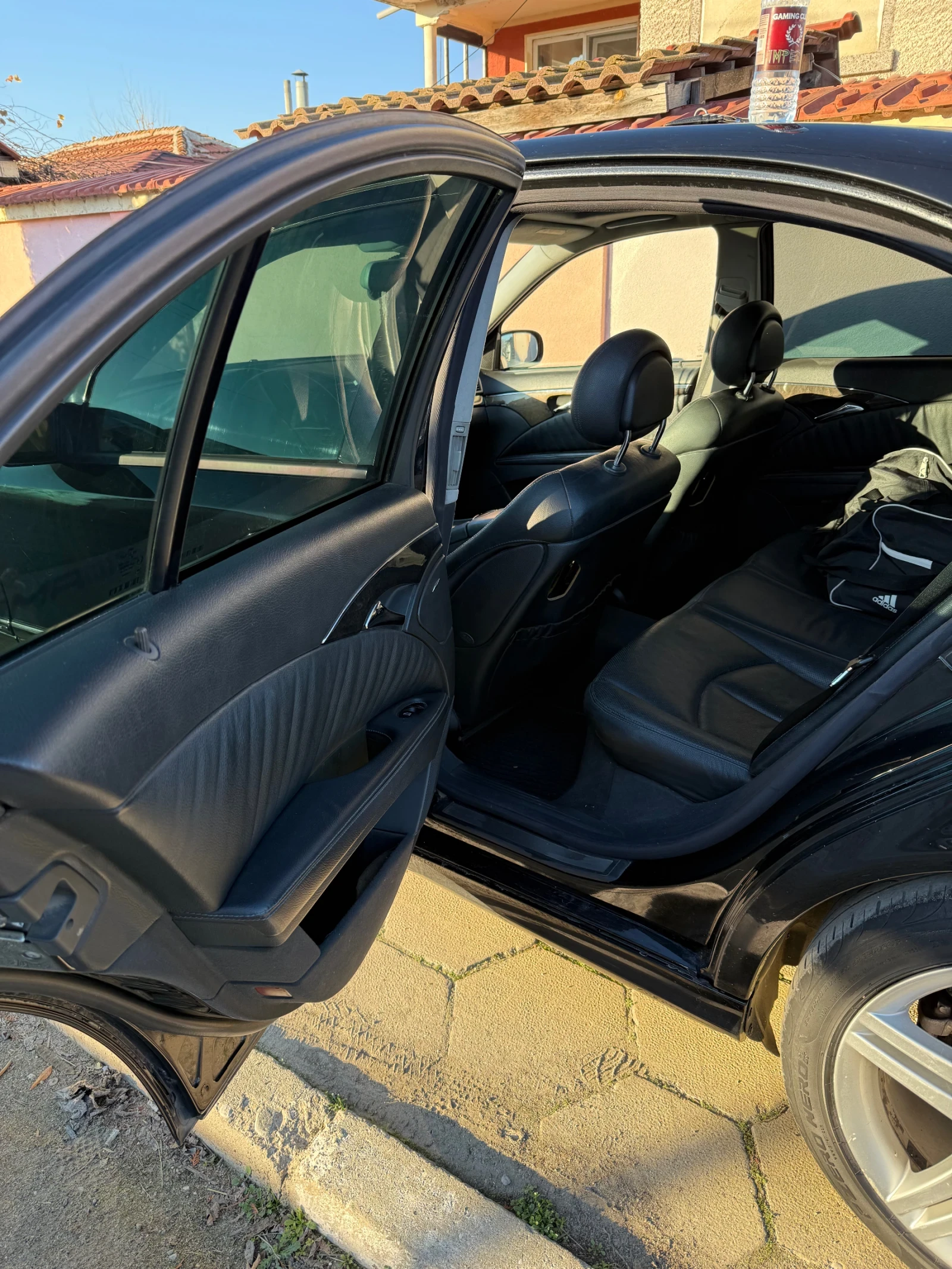 Mercedes-Benz E 320, снимка 10 - Автомобили и джипове - 55284960